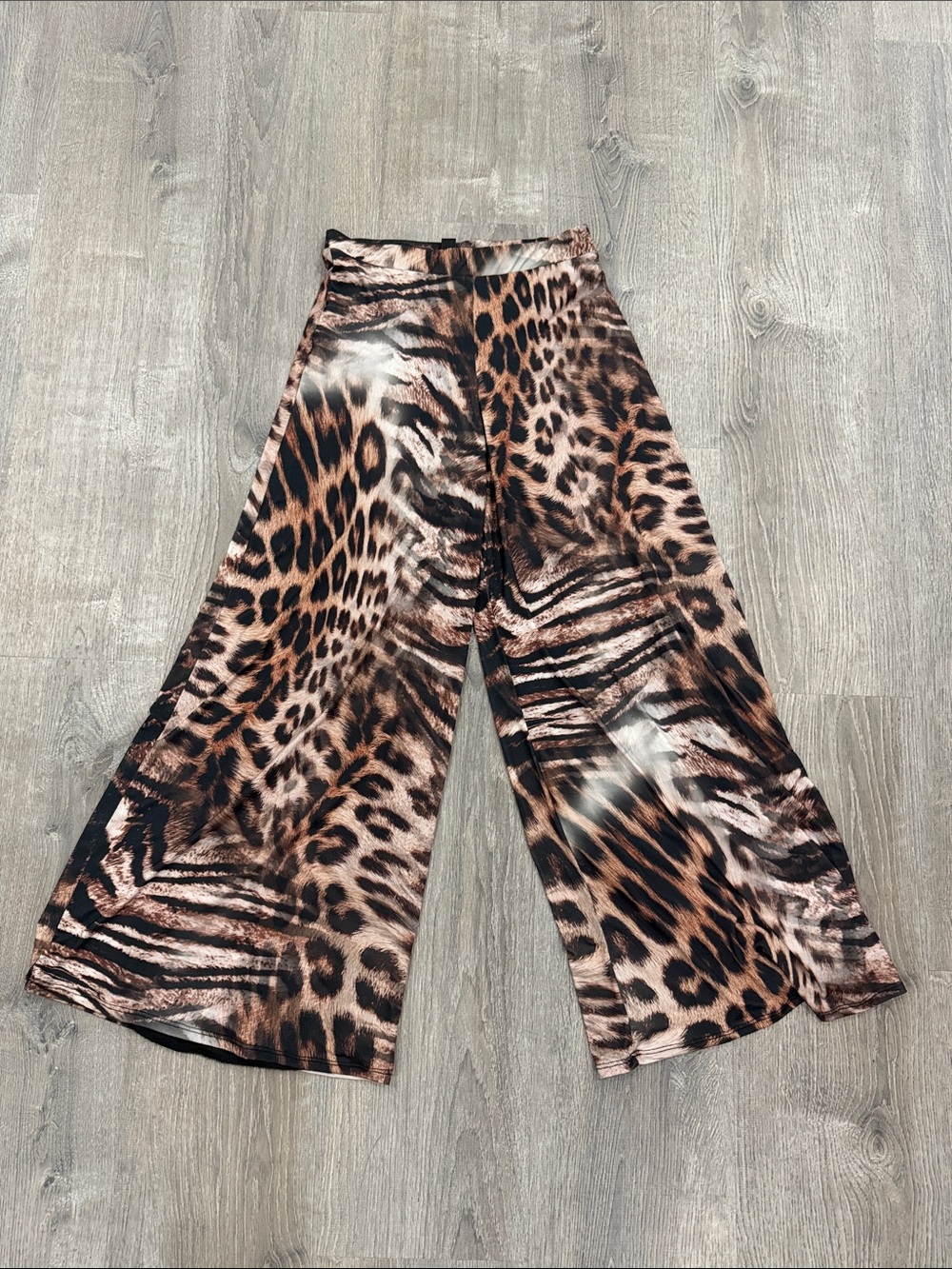 Women's Wide-Leg Animal Print Pants - Brown Leopard by Windsor